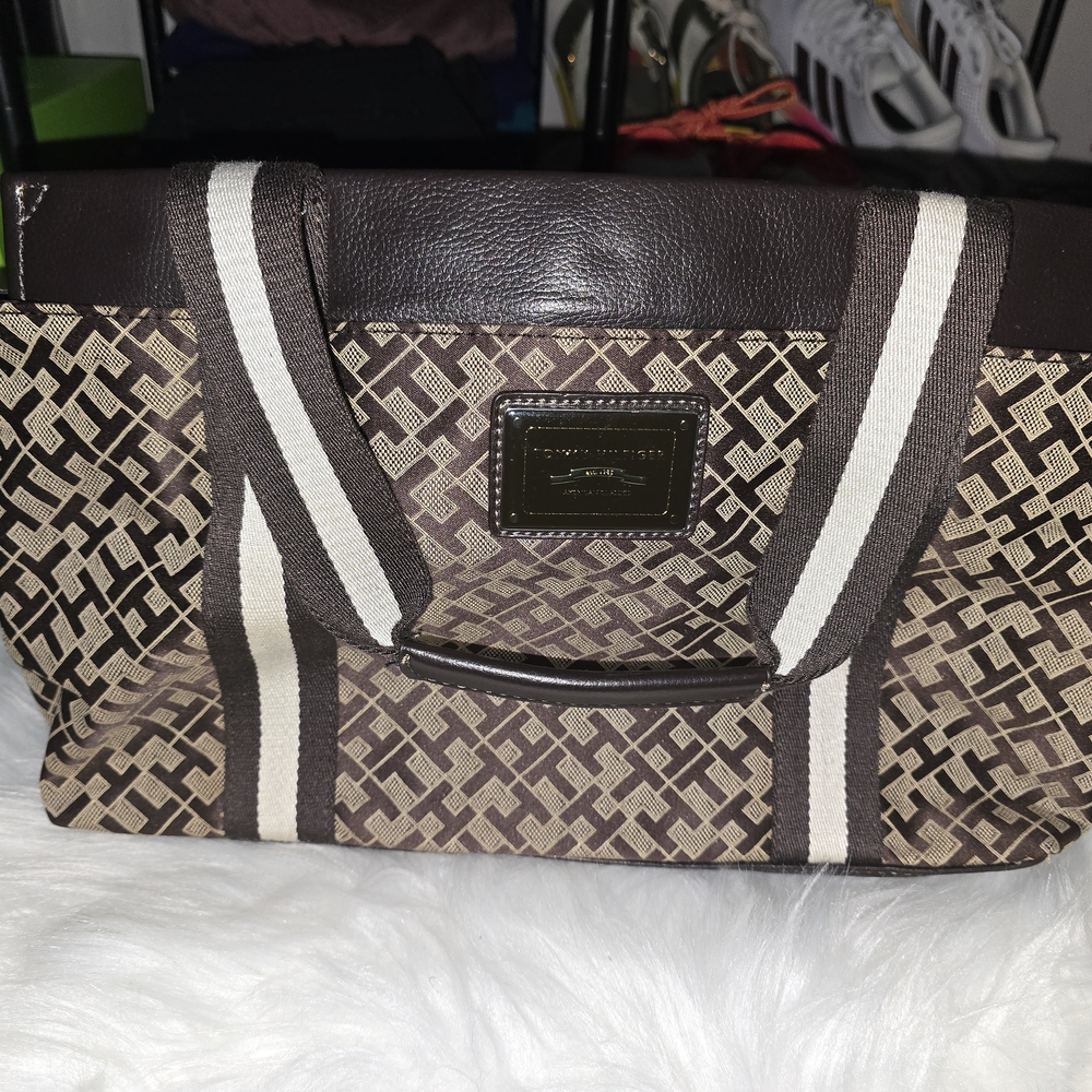 Tommy Hilfiger Brown and Cream Geometric Tote